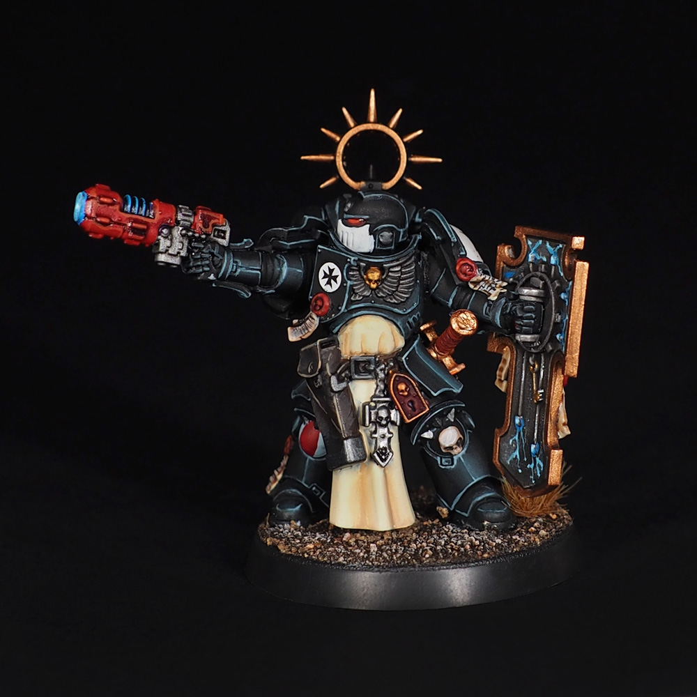 Black Templars Lieutenant With Stormshield